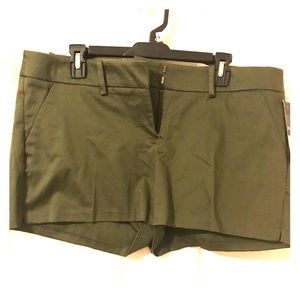 Paris Green Dress Shorts